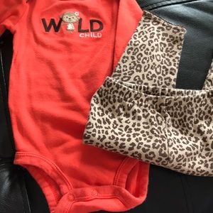 EUC. CARTERS ORANGE/LEOPARD ONESEY & PANTS SET 6M